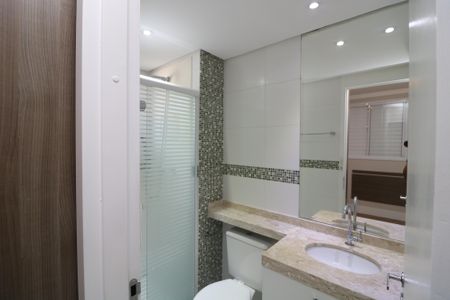 Apartamento para alugar com 70m², 2 quartos e 1 vagaBanheiro da Suíte