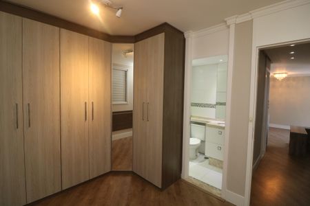 Apartamento para alugar com 70m², 2 quartos e 1 vagaSuíte
