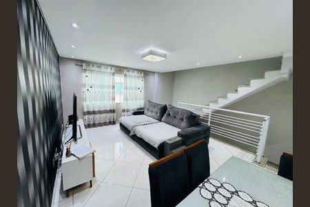 Casa de Condomínio à venda com 3 quartos, 149m² em Jardim Regina, São Paulo