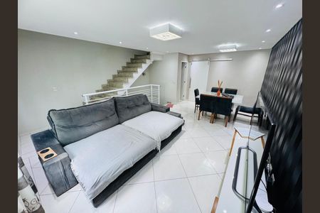 Casa de condomínio à venda com 149m², 3 quartos e 2 vagas