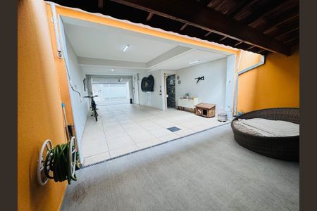 Casa de condomínio à venda com 149m², 3 quartos e 2 vagas