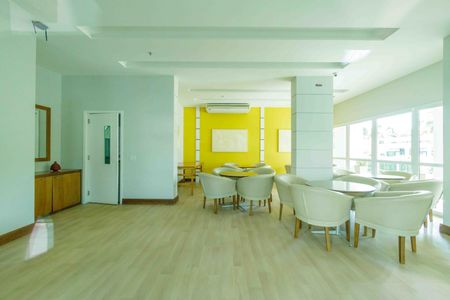 Apartamento para alugar com 71m², 2 quartos e 1 vagaÁrea comum