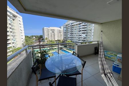 Varanda de apartamento para alugar com 2 quartos, 71m² em Barra da Tijuca, Rio de Janeiro
