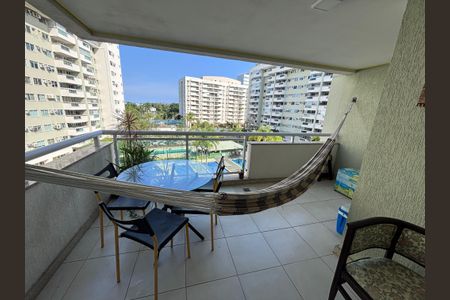 Apartamento para alugar com 71m², 2 quartos e 1 vagaVaranda