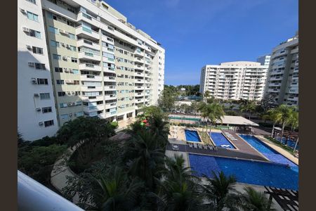 Apartamento para alugar com 71m², 2 quartos e 1 vagaVaranda