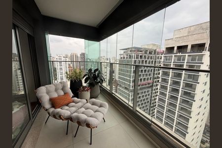 Apartamento à venda com 125m², 3 quartos e 2 vagas Apartamento à venda com 125m², 3 quartos e 2 vagasVaranda
