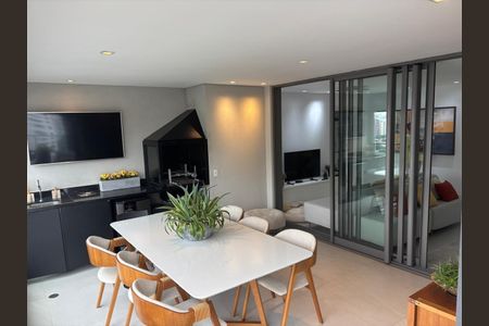Apartamento à venda com 125m², 3 quartos e 2 vagas Apartamento à venda com 125m², 3 quartos e 2 vagasVaranda