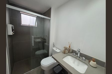 Banheiro  de apartamento à venda com 3 quartos, 125m² em Campo Belo, São Paulo