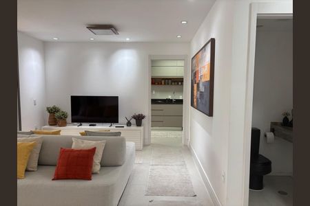 Apartamento à venda com 125m², 3 quartos e 2 vagas Apartamento à venda com 125m², 3 quartos e 2 vagasSala