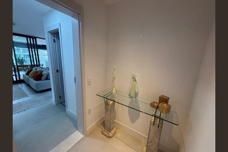 Apartamento à venda com 125m², 3 quartos e 2 vagas Apartamento à venda com 125m², 3 quartos e 2 vagasSala