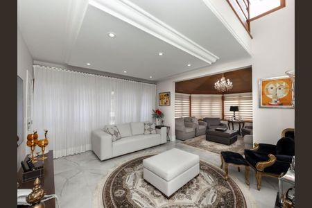 Casa à venda com 4 quartos, 470m² em Residencial das Estrelas, Barueri
