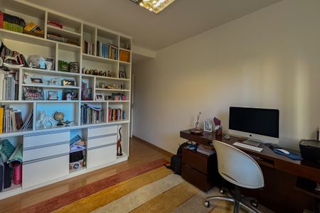 Apartamento à venda com 128m², 4 quartos e 3 vagas Apartamento à venda com 128m², 4 quartos e 3 vagasQuarto