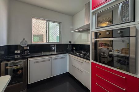 Apartamento à venda com 128m², 4 quartos e 3 vagas Apartamento à venda com 128m², 4 quartos e 3 vagasCozinha