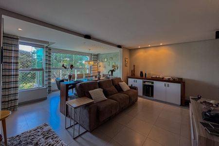 Apartamento à venda com 128m², 4 quartos e 3 vagas Apartamento à venda com 128m², 4 quartos e 3 vagasSala