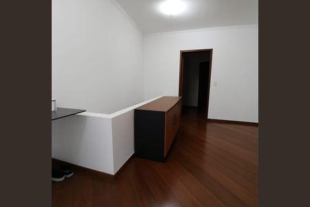 Casa à venda com 3 quartos, 180m² em Conjunto Residencial Vista Verde, São Paulo