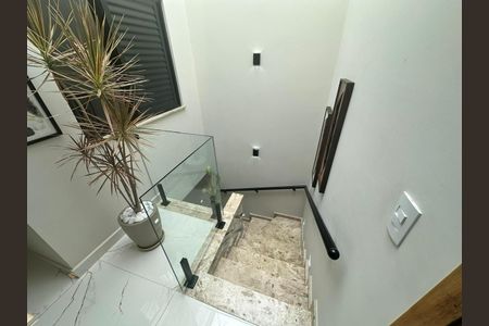 Casa à venda com 98m², 3 quartos e 2 vagas