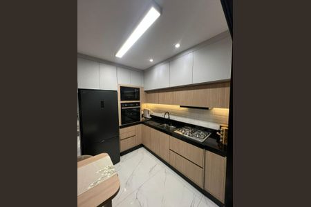 Casa à venda com 98m², 3 quartos e 2 vagas