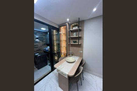 Casa à venda com 3 quartos, 98m² em Vila Granada, São Paulo