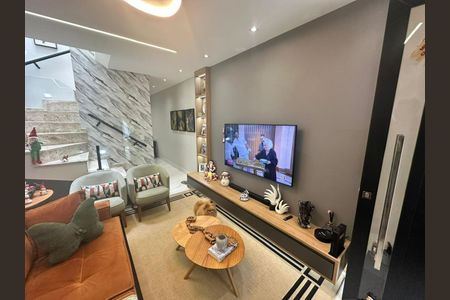 Casa à venda com 3 quartos, 98m² em Vila Granada, São Paulo