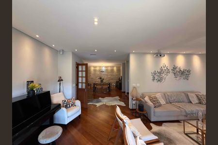 Casa à venda com 4 quartos, 380m² em Jardim Itatinga, São Paulo