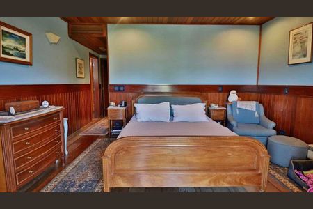 Casa à venda com 6 quartos, 700m² em Morada dos Pássaros, Barueri