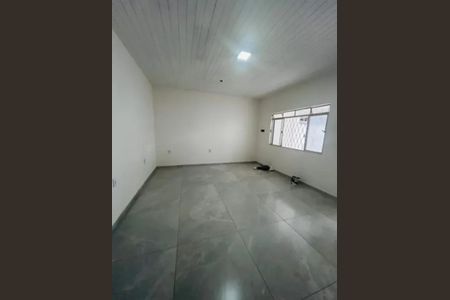 Casa para alugar com 3 quartos, 80m² em Planalto, Belo Horizonte