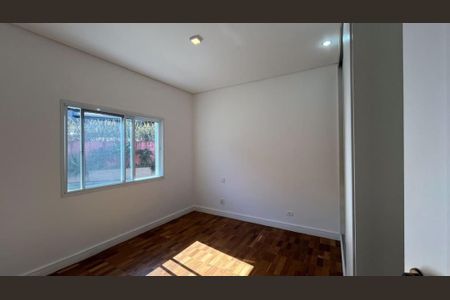Casa à venda com 3 quartos, 297m² em Aldeia Da Serra, Barueri