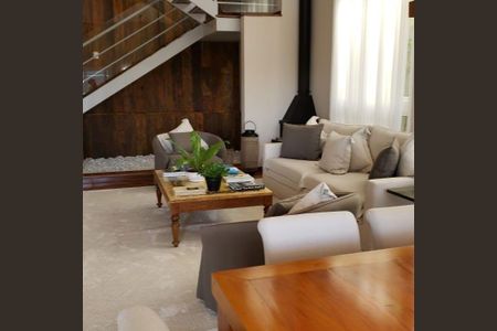 Casa à venda com 280m², 4 quartos e 4 vagas