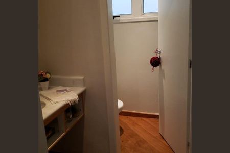 Casa à venda com 280m², 4 quartos e 4 vagas