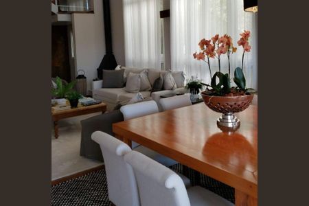 Casa à venda com 4 quartos, 280m² em Residencial Morada dos Lagos, Barueri