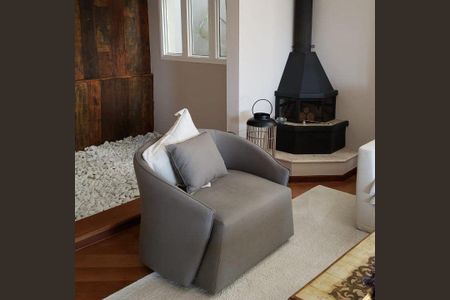 Casa à venda com 4 quartos, 280m² em Residencial Morada dos Lagos, Barueri