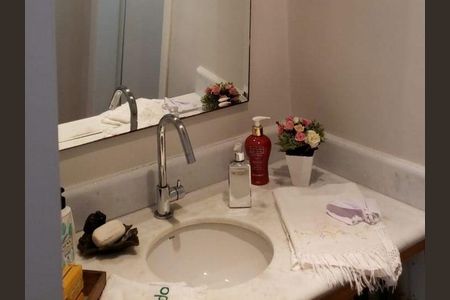Casa à venda com 280m², 4 quartos e 4 vagas