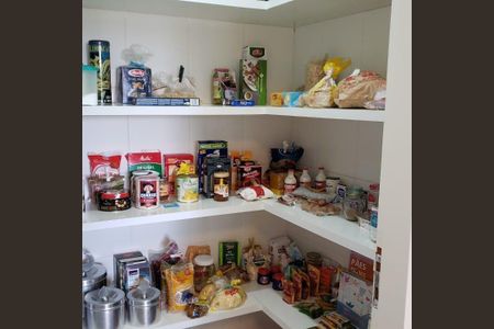 Casa à venda com 280m², 4 quartos e 4 vagas