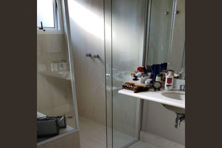 Casa à venda com 280m², 4 quartos e 4 vagas