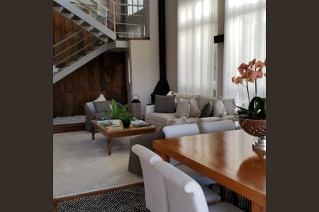 Casa à venda com 280m², 4 quartos e 4 vagas