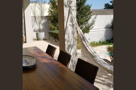 Casa à venda com 280m², 4 quartos e 4 vagas