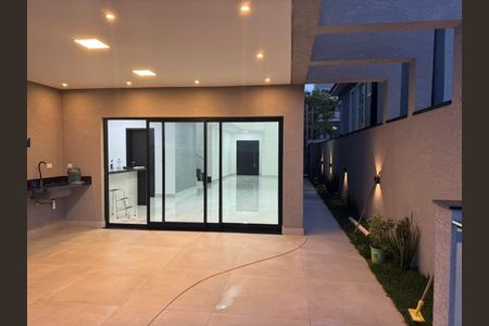 Casa à venda com 3 quartos, 240m² em Suru, Barueri