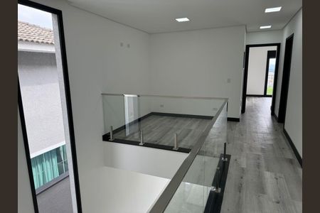 Casa à venda com 3 quartos, 240m² em Suru, Barueri