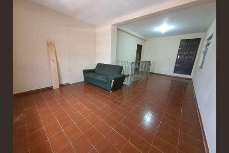 Casa à venda com 3 quartos, 200m² em Jardim Mutinga, Barueri