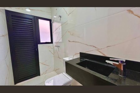 Casa à venda com 228m², 4 quartos e 4 vagas