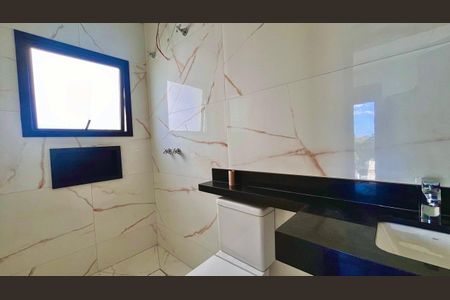 Casa à venda com 228m², 4 quartos e 4 vagas