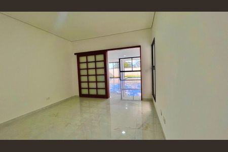 Casa à venda com 4 quartos, 228m² em Quintas do Ingaí, Barueri