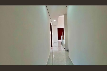 Casa à venda com 228m², 4 quartos e 4 vagas