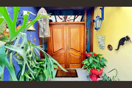 Casa à venda com 4 quartos, 700m² em Morada dos Pássaros, Barueri