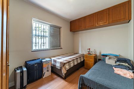 Casa à venda com 3 quartos, 180m² em Vila Bertioga, São Paulo