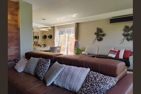 Casa à venda com 3 quartos, 380m² em Vila Santos, São Paulo