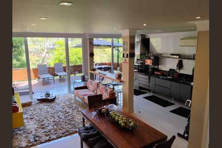 Casa à venda com 3 quartos, 380m² em Vila Santos, São Paulo