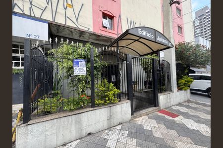 Apartamento para alugar com 76m², 2 quartos e 1 vagaFachada