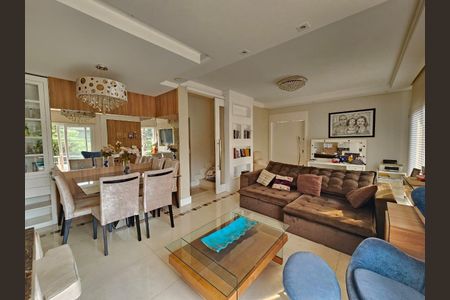 Casa à venda com 4 quartos, 300m² em Vila Santos, São Paulo