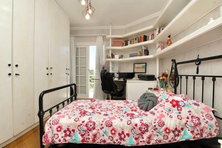 Casa à venda com 4 quartos, 440m² em Vila Santos, São Paulo